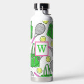 グリーン名門私立校風のピンクテニスラケットバッグボールイニシャル ウォーターボトル (左面)