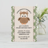 グリーン格子柄かわいいレトロフクロウ誕生日 招待状 (スタンド正面)