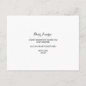 グリーン赤面ブルゴーニュフローラフラワーガール インビテーションポストカード (裏面)