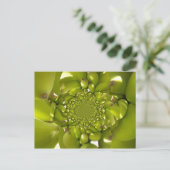 グリーン金ゴールド:トロピカルツイストバナナ万華鏡のように千変万化するパターン ポストカード (スタンド正面)