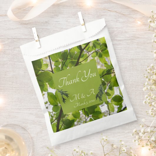 グリーン離れ結婚式の引き出物バッグ フェイバーバッグ (クリップ留めされた状態)