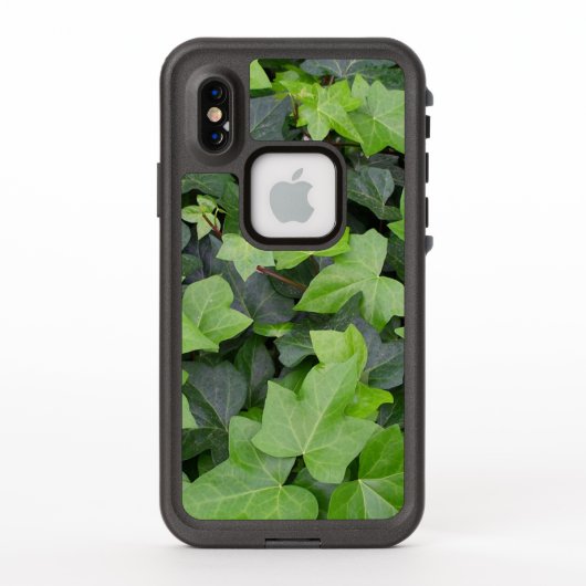 グリーン アイビー ボタニカル プリント LifeProof iPhoneケース (裏面)