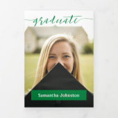 グリーン グラデュエート スクリプト モダン フォト3 三つ折り招待状 (カバー)