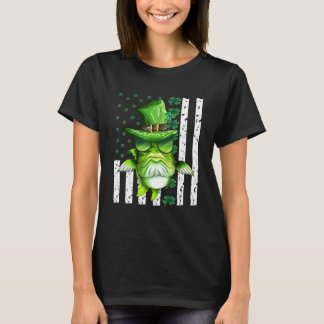 グリーン フィッシュ コイ アメリカ国旗 セントパトリックデー ラッキー モチーフ Tシャツ