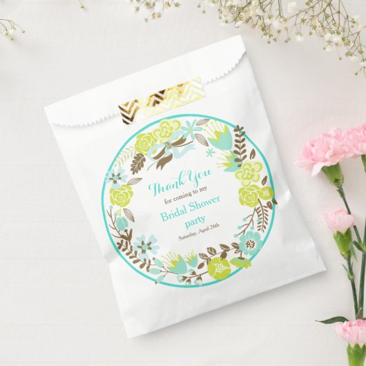 グリーン&ブラウンフローラリースブライダルシャワー フェイバーバッグ (封をした状態)