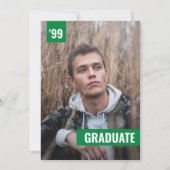 グリーン ボールド & モダン フォト 卒業 招待状 (正面)