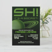 グリーン・レトロウェーブ・サプライズ誕生日パーティー招待状 招待状 (スタンド正面)