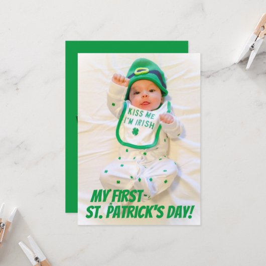 グリーンMy First St. Patrick's Day Holiday Photo カード (正面/裏面インサイチュ)