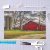 グルジアの広大な赤いバーンズとサイロ 薄葉紙 (クラフト)