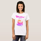 グルービーなレトロピンクのリンク巡航 Tシャツ (正面フル)
