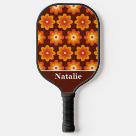 グルービーなレトロ70sヒッピーのオレンジ色の花のオーダーメイド ピックルボールラケット