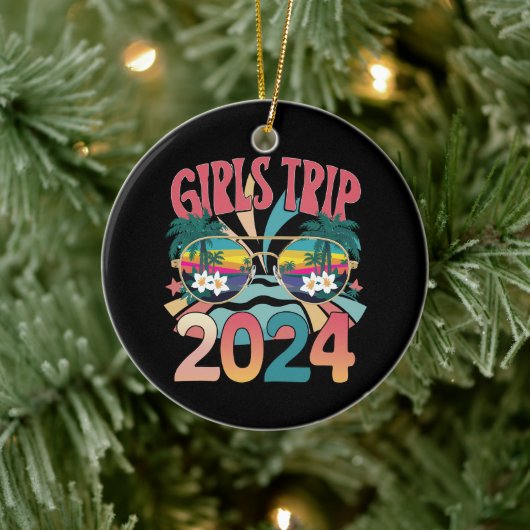 グルービーガールズトリップ 2024 ウィークエンド サマー ビーチ セラミックオーナメント (ツリー)
