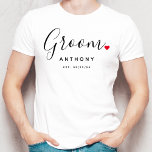 グルームスタイリッシュ結婚ズ Tシャツ<br><div class="desc">新郎のための完璧な贈り物は、おもしろいとモダンデザインは、可愛い小さな赤い愛のハートフルスタイリッシュとタイポグラフィのスクリプト"新郎"を備えてストップい。デザインはあなたの名前と確立された日付でパーソナライズする簡単であ結婚り、あなたの特別な日から完璧な記念となるだろう。</div>