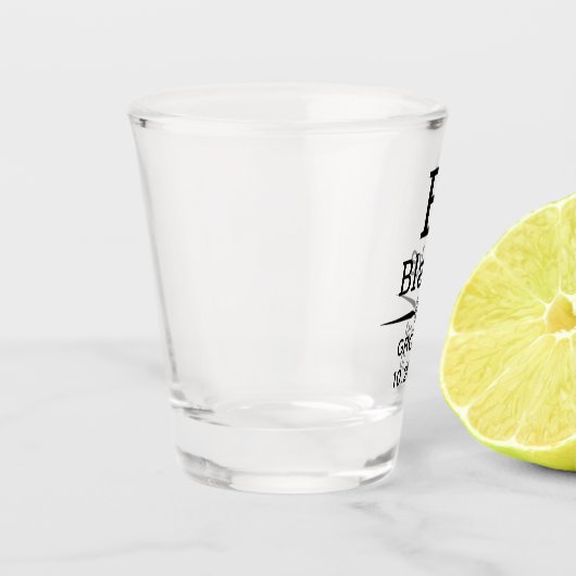 グルームモノグラメドのショットグラス ショットグラス (左)