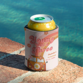 グルーヴィヤングワイルドアンドスリーピンクピーチバンデイジー 缶クーラー