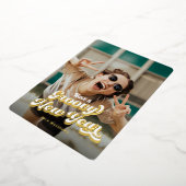 グルーヴィレトロタイポグラフィ&ゴールドフォイル新年 箔シーズンカード (回転した状態)