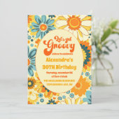 グルーヴィレトロヒッピーフローライエローオレンジ誕生日 招待状 (スタンド正面)