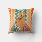 グルーヴィレトロピースサインフラワーレインボー クッション (裏面)