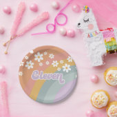 グルーヴィレトロレインボーネヒネチ誕生日 ペーパープレート (パーティー)