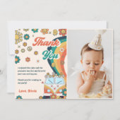 グルーヴィレトロレインボー誕生日サンキューカード 招待状 (正面)