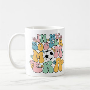 グルーヴィーなサッカーママ時代 おもしろ サッカーママ ママ コーヒーマグカップ