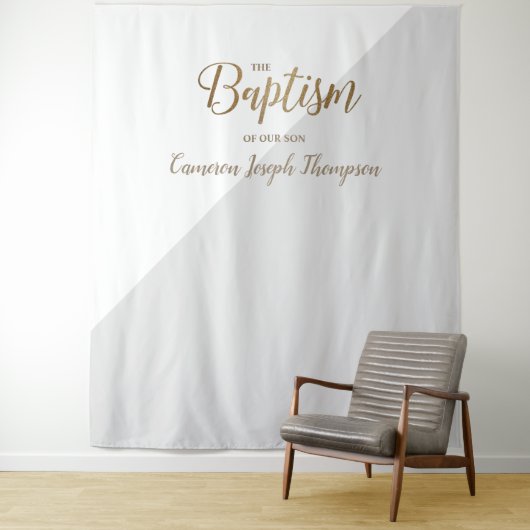 グレとゴールドのベイビーボーイ モダン洗礼背景 タペストリー (インサイチュ)