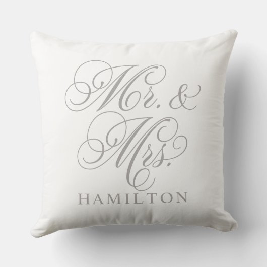グレイエレガントー氏とミセス・スクリプト・モノグラカスタムム クッション (裏面)