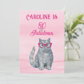 グレイキャット、ブライトピンク、50＆ファビュラス、誕生日 招待状 (スタンド正面)