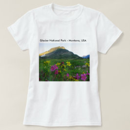 グレイシャー国立公園の野の花 ベーシックTシャツ Tシャツ