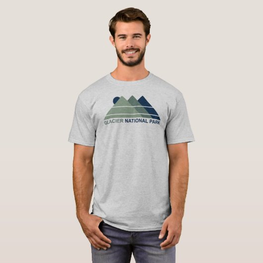 グレイシャー・ナショナルパークの山に昇る太陽 Tシャツ (正面フル)