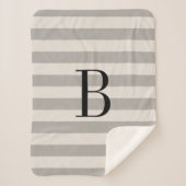 グレイストライプモノグラム |農家モダン家 シェルパブランケット (正面)