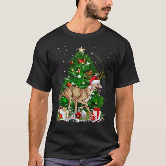 グレイハウンドクリスマスツリーライトパジャマドッグクリスマス Tシャツ (正面)