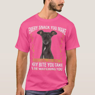 グレイハウンド犬おもしろいのママ、犬を作るすべてのスナック Tシャツ