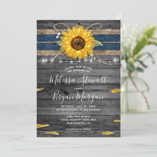グレイ素朴ウッドネイビーブルーレースサンフラワー結婚ズ 招待状 (スタンド正面)