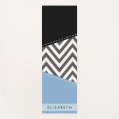 グレイ・ジググ、グレイ・シェブロン、ブルー、お名前 ヨガマット (正面)