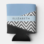 グレイ・ジググ、グレイ・シェブロン、ブルー、お名前 缶クーラー (裏面)