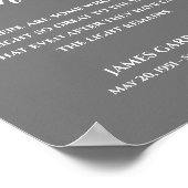 グレイ・ホワイト・ザ・ライト・リメインズ・クォート・メモリアル ポスター (角)