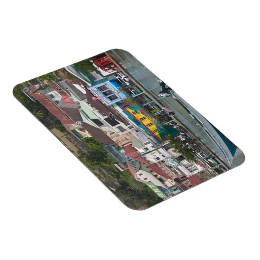 グレカリブのナダ、セントジョージ、セントジョージ マグネット (右側)