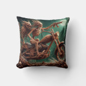 グレムボンとスカルダストが大きなチョッパーを乗せた クッション (正面)