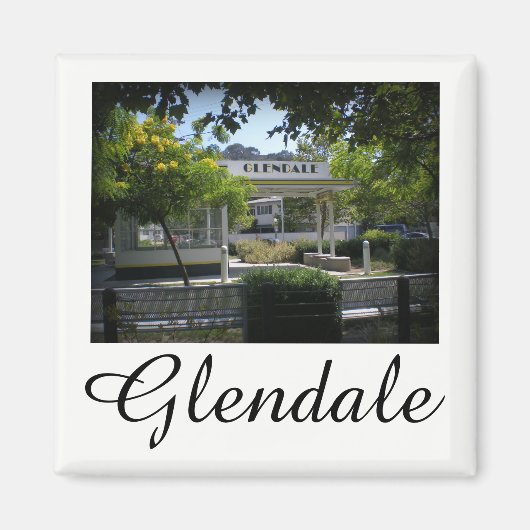 グレンデール，カリフォルニア州アダムス広場ガソリンスタンド マグネット (正面)