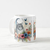 グレーかわいらしキャットポートレートと花マグカップ コーヒーマグカップ (正面左)