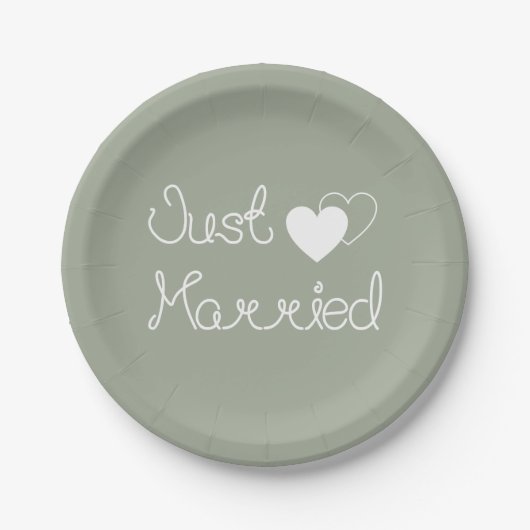 グレーたった今結婚しましたと白ハート結婚ズ ペーパープレート (正面)