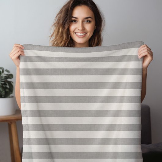 グレーとアイボリーストライプ |ファームハモダンウス・デコール フリースブランケット