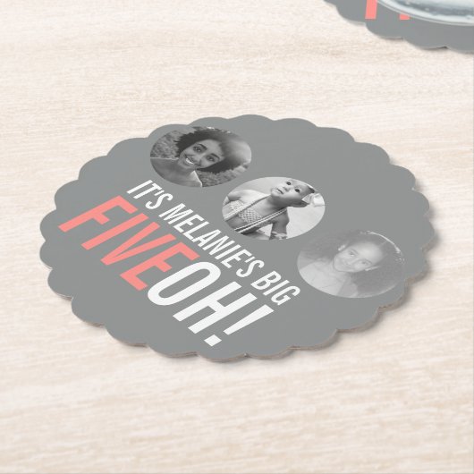 グレーとピンク50th FIVEOH!フォトバースデーグラフィック ペーパーコースター (アングル)