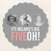 グレーとピンク50th FIVEOH!フォトバースデーグラフィック ペーパーコースター (正面)