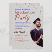 グレーとブラウンのミニマリスト卒業パーティーの招待者 招待状 (正面/裏面)