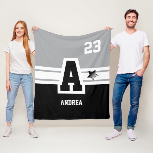 グレーとブラックのすべての多様性のスポーツ文字 フリースブランケット (インサイチュ)