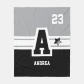 グレーとブラックのすべての多様性のスポーツ文字 フリースブランケット (正面)