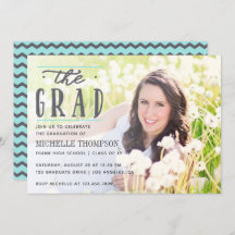 グレーとブルーのシェブロン大学院パーティー写真