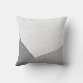 グレーとホワイトのミニマル抽象芸術 クッション (裏面)
